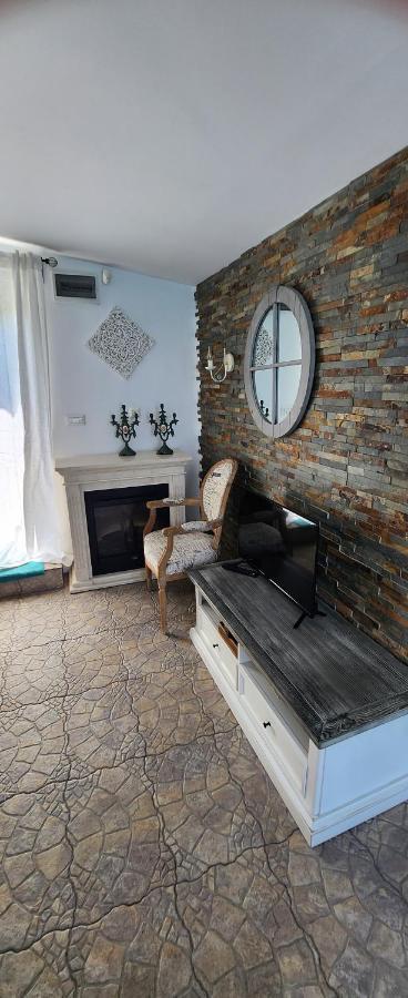 Morii Lake Pool Villa Bucureşti Ngoại thất bức ảnh